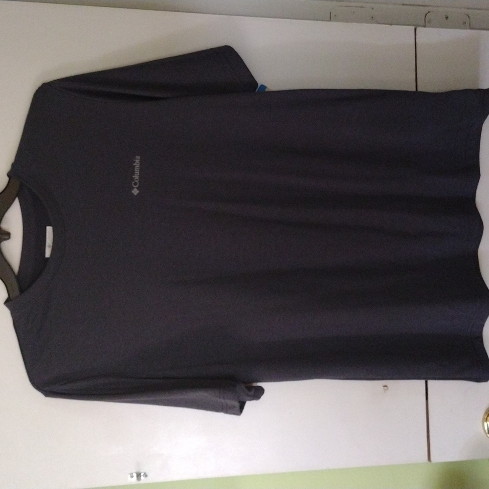 Columbia Omni-Shade Men's Large Tee NWT - Picture 2 of 11